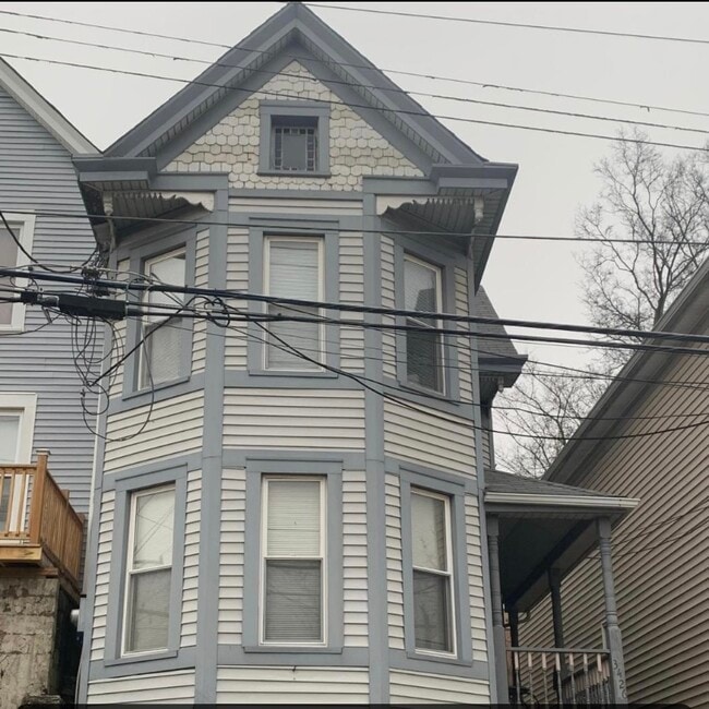 Building Photo - 3426 Walworth Ave