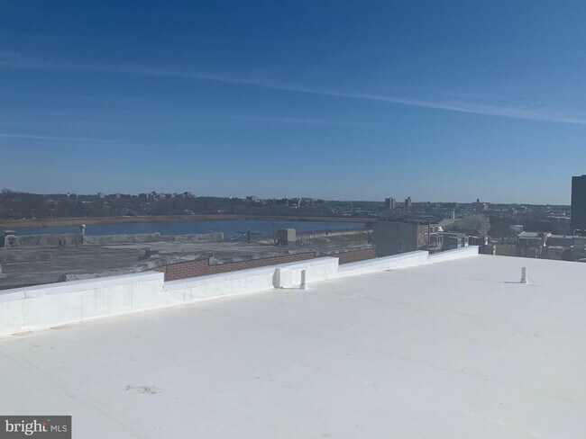 Foto del edificio - 2517 Linden Ave