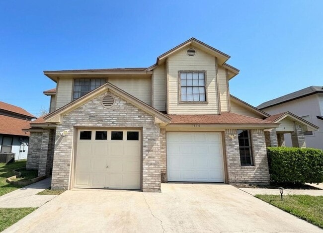 Building Photo - 1310 Opal Rd