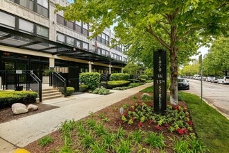 Building Photo - 1070 W 15th St