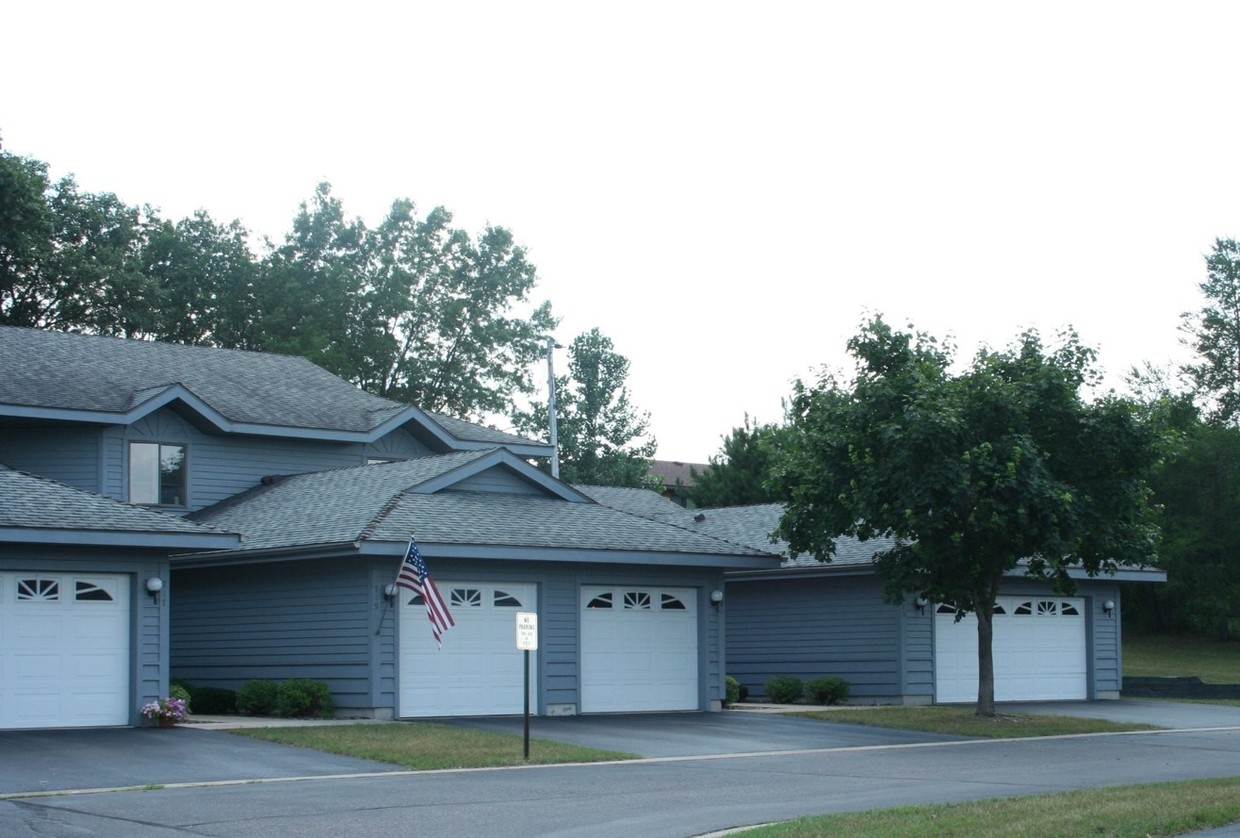 Primary Photo - Westover Park Apartments