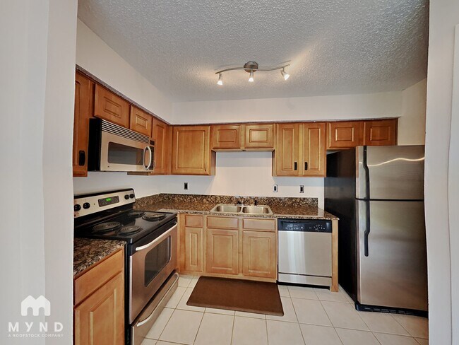 Foto del edificio - 5300 Keller Springs Rd