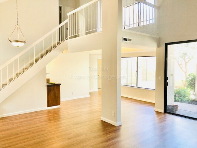 Building Photo - Very nice 2 Bd/2 Ba, 1500 sf Walnut Creek ...