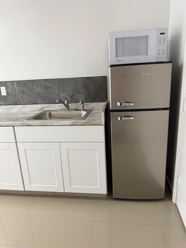 Foto del edificio - 4700 SW 2nd Terrace