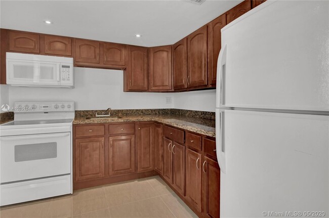 Building Photo - 14140 SW 84th St