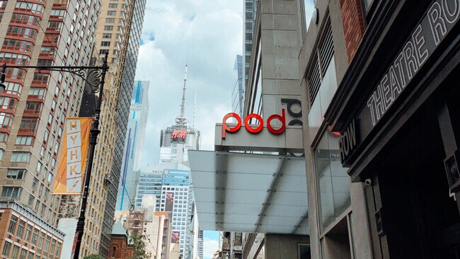 Building Photo - 400 W 42nd St