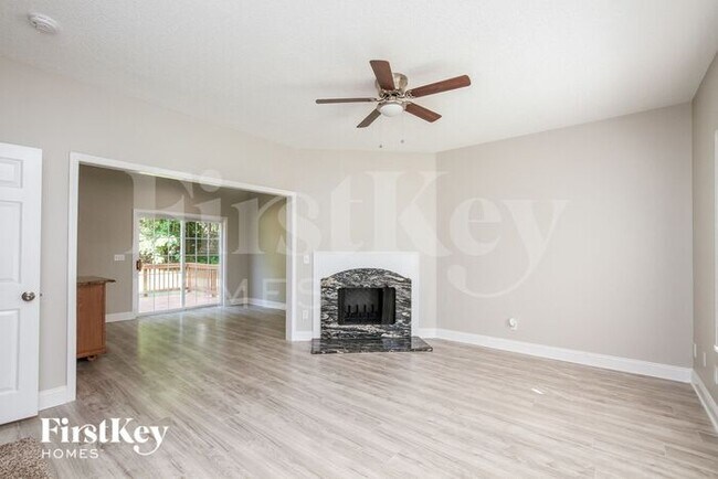 Foto del edificio - 714 Berkshire Dr