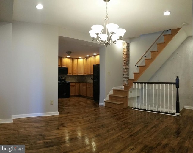Building Photo - 2535 Tilton St