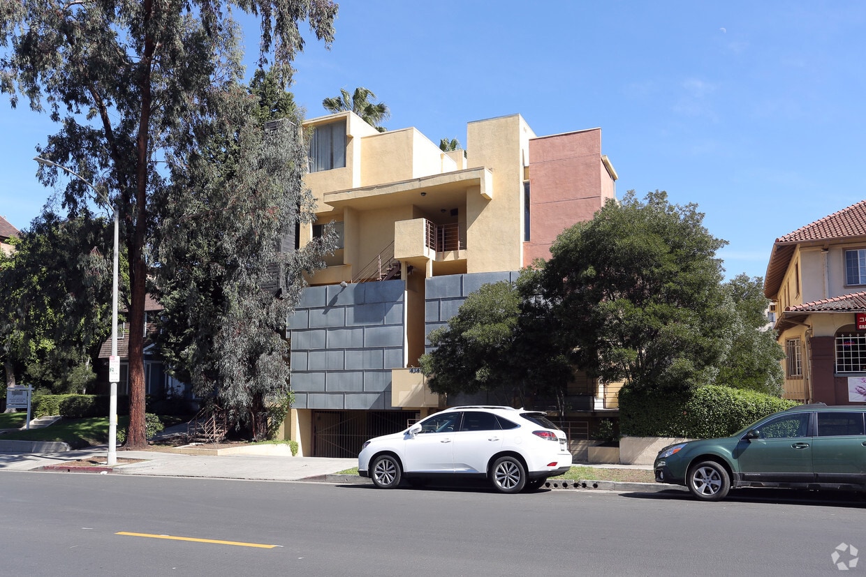 434 S Westmoreland Ave, Los Angeles, CA 90020 Apartments in Los