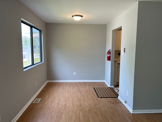 Foto del edificio - 2 Bedroom Condo---Ready for Move in!