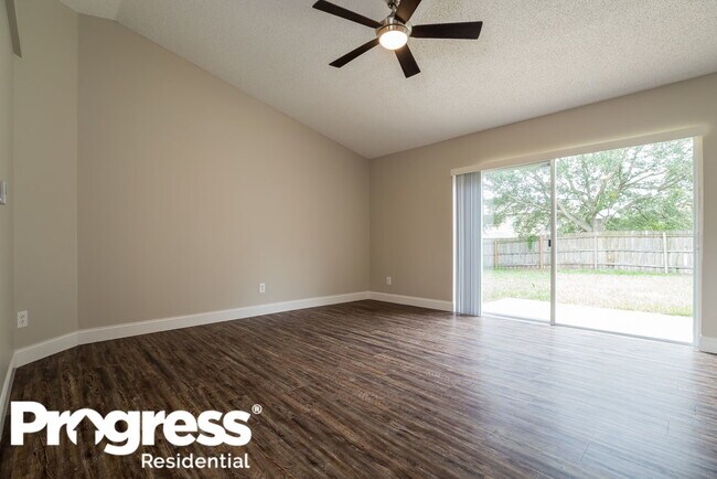 Building Photo - 12103 Goldenstar Ln