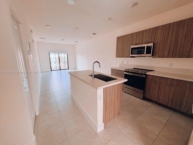 Foto del edificio - 8265 NW 41st St