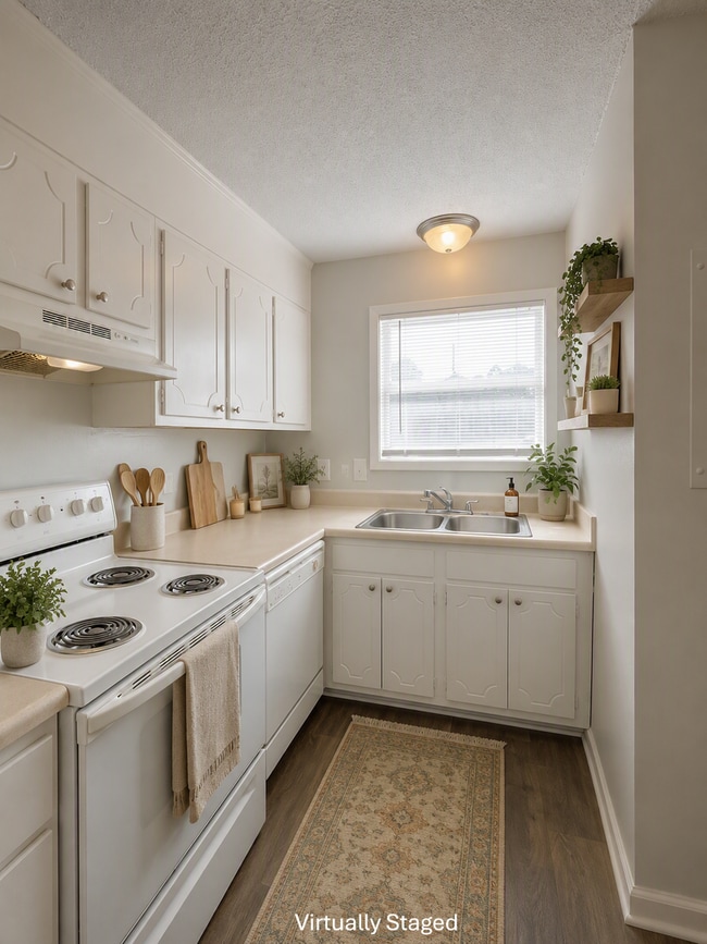 Interior Photo - Brynn Marr Village