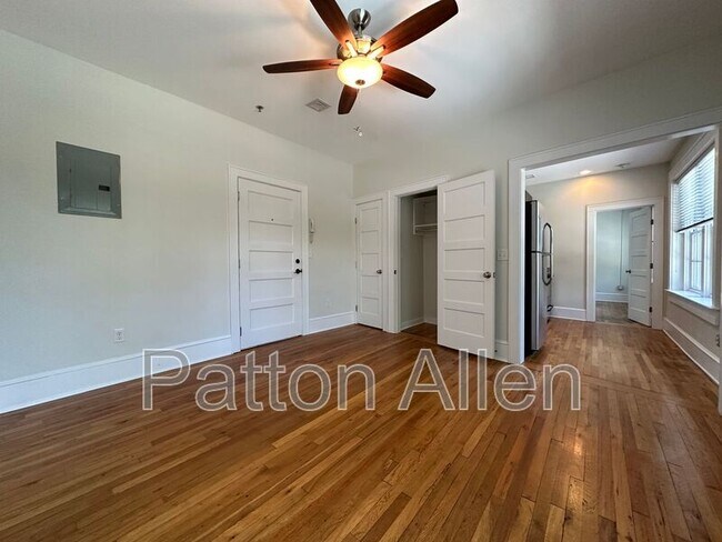 Building Photo - 444 Haywood Rd