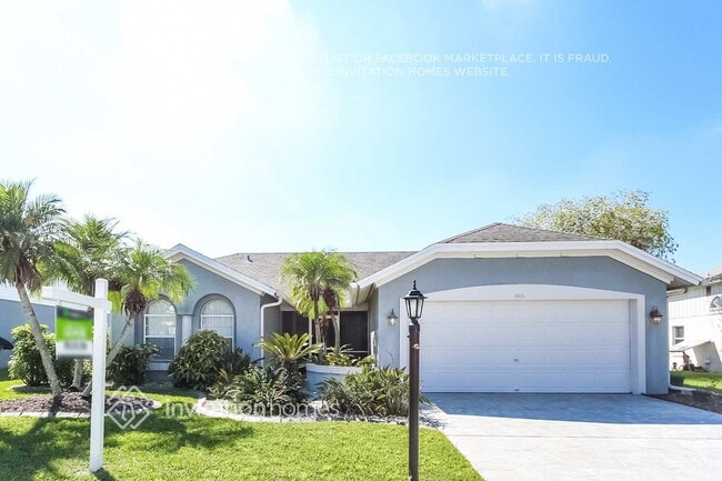 Building Photo - 4416 11th Ave E