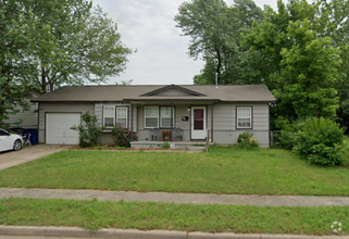 Building Photo - 6313 N Cheyenne Ave