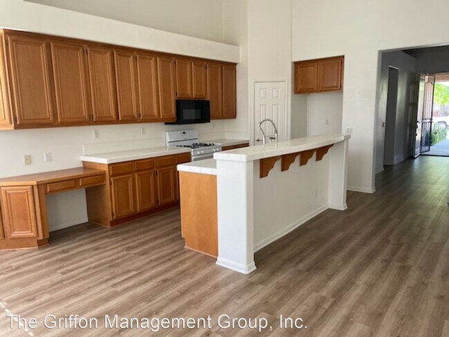 Building Photo - 4 br, 2 bath House - 5452 Nectar Avenue