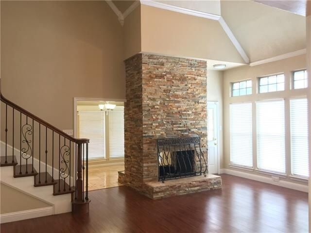 Foto del edificio - 615 Love Henry Ct