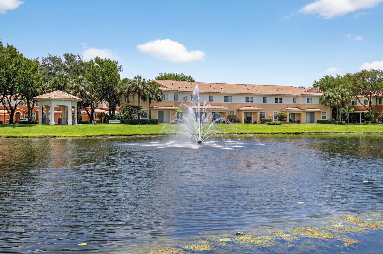 Foto principal - 7409 Sarentino Ln