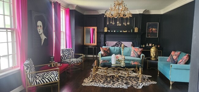Foto del edificio - 408 Charlesgate Ct