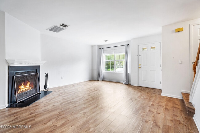 Building Photo - 13 Canidae Ct