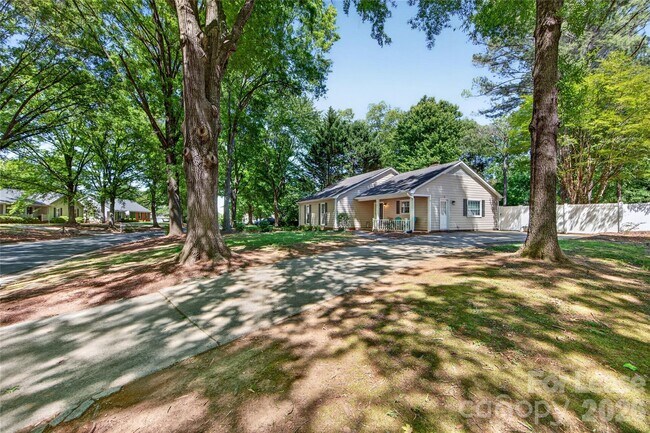 Building Photo - 9131 Glisson Ct