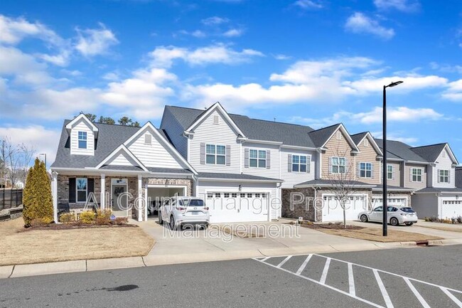 Building Photo - 105 Navan Glass Dr