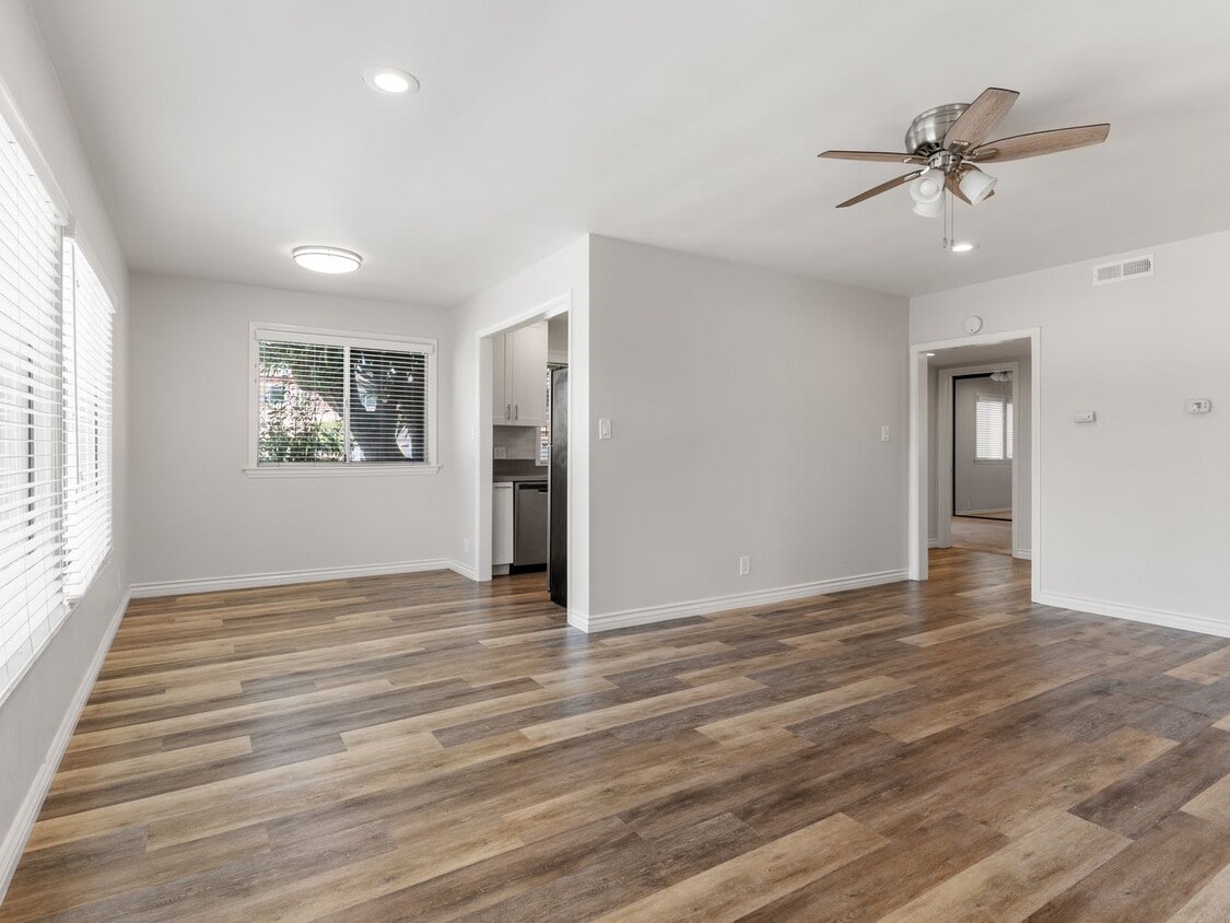 Foto principal - 1340 W Parade St