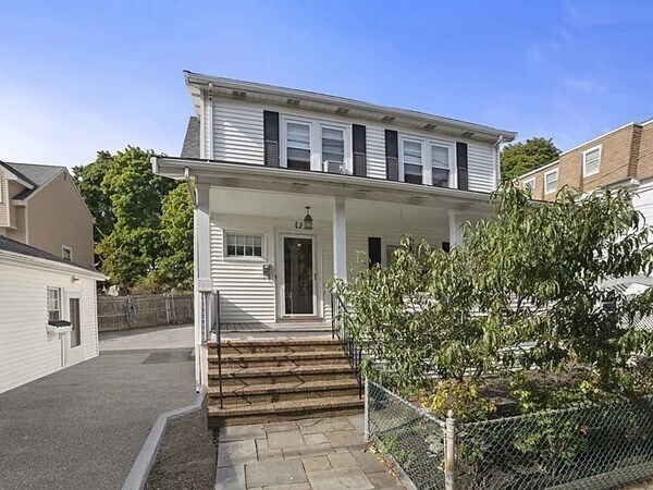 Primary Photo - 209 Centre St