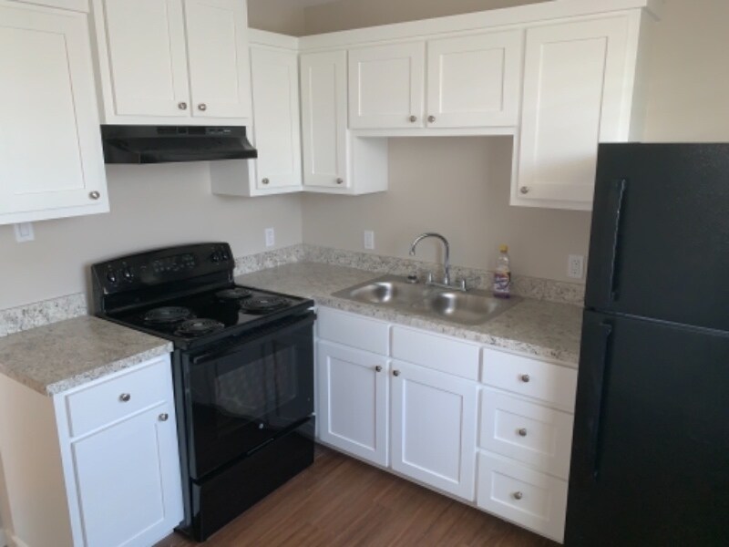 Foto principal - 906 Magnusson Ave