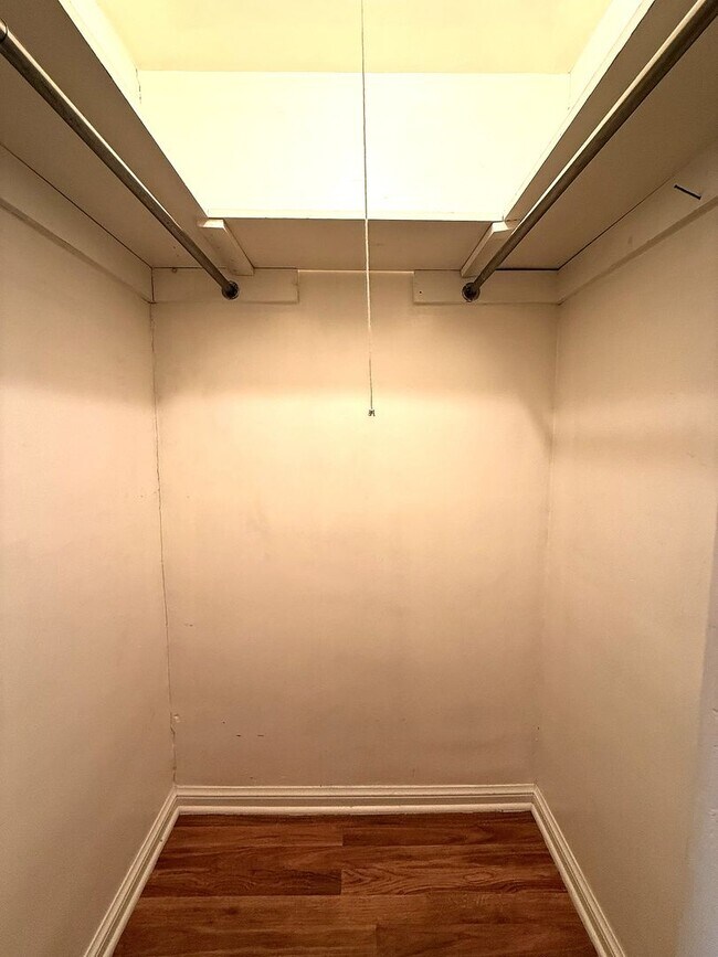 Foto del edificio - 217 W Maple St