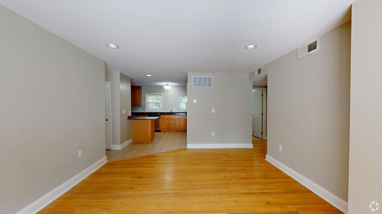 Photo - Rodgers Forge Apartments
