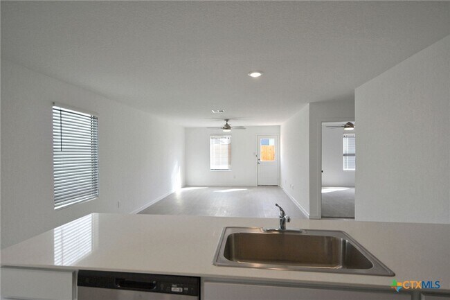 Foto del edificio - 11559 Field Briar
