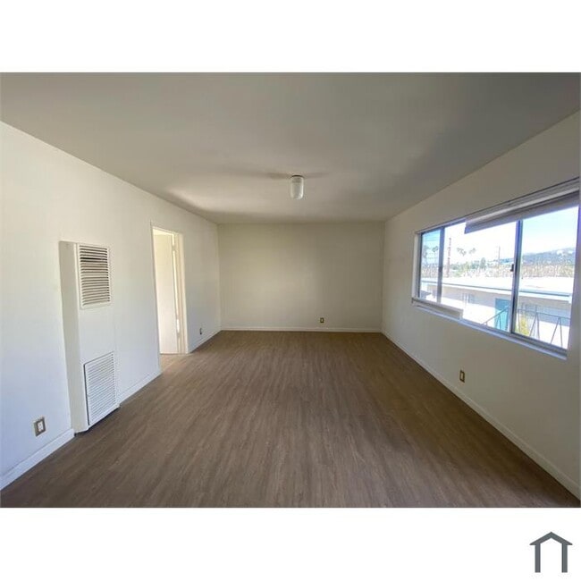 Building Photo - 3158 Verdugo Rd