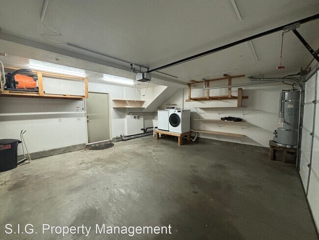 Building Photo - 2 br, 2.5 bath House - 11377 Osborne Pl, #27