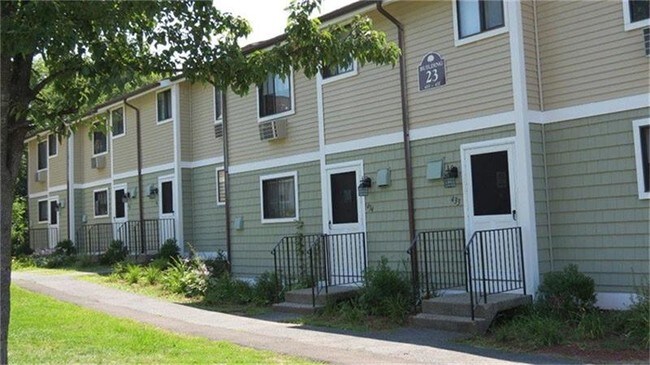 Building Photo - 360-362 Tokeneke Rd
