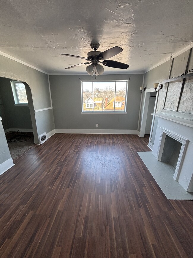 Living Room - 353 Grace St