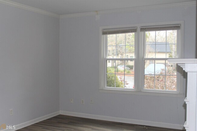 Building Photo - 14 Chaumont Square NW