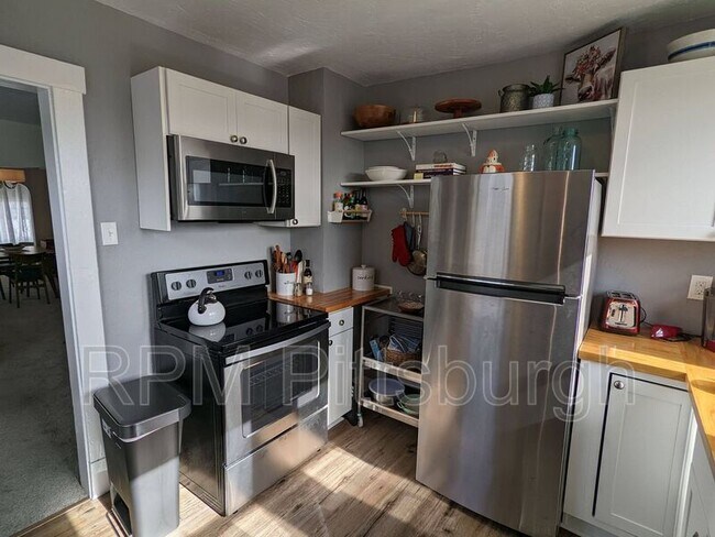 Foto del edificio - 2711 Broadway Ave