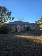 Building Photo - 6000 Maple Springs Dr