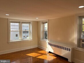 Building Photo - 24 N Union St