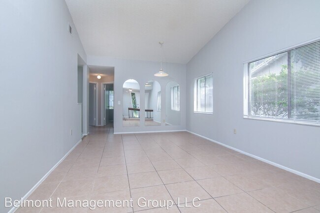Building Photo - 3 br, 2 bath House - 208 Perth Ct #B