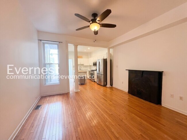 Foto del edificio - 1631 S Charles St