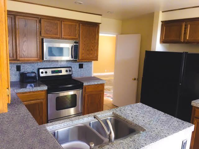 Building Photo - 231 Alhambra St