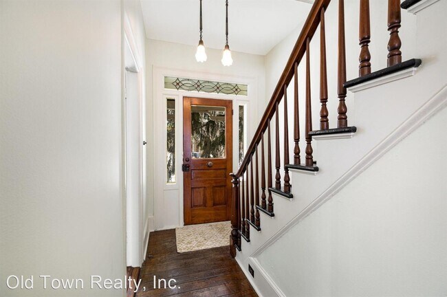 Foto del edificio - 4 br, 1.5 bath House - 716 N. 5th Avenue