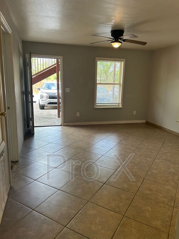Foto del edificio - 315 Texas Ln