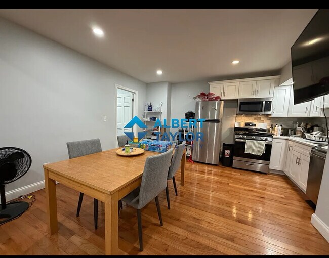 Foto del edificio - 483 Massachusetts Ave