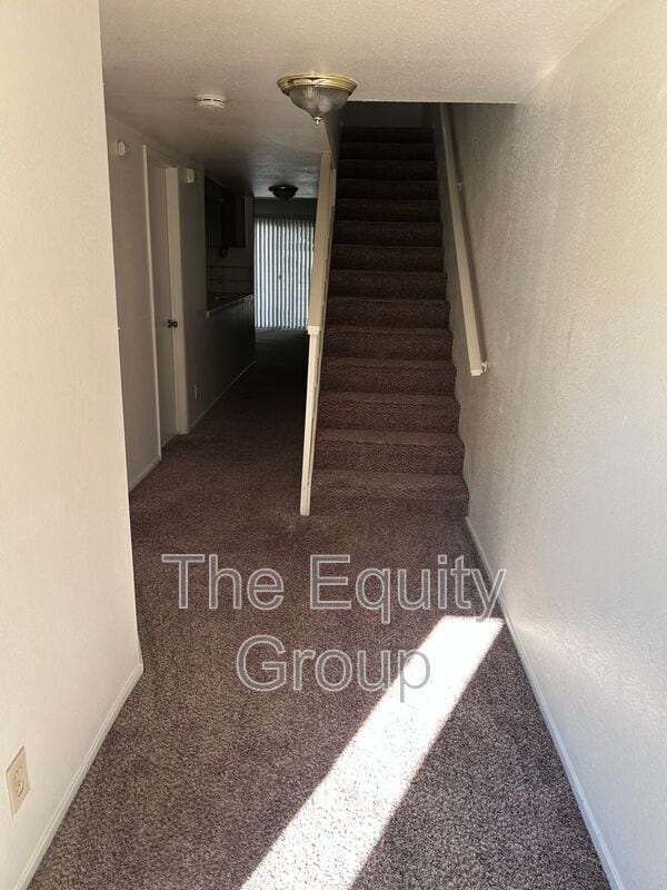 Building Photo - 4224 W Cypress Ave