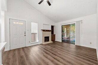 Building Photo - 3500 Tangle Brush Dr