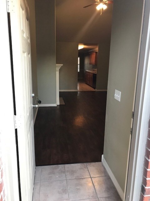 Foto del edificio - 213 Copper Oaks Dr
